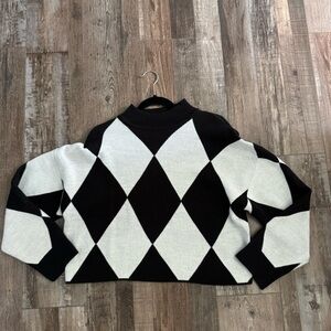 H&M black & white argyle pattern sweater